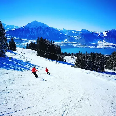 Idyllic Farm Cabin With Scenic Views And Concierge By Swisshut Casa vacanze Sigriswil