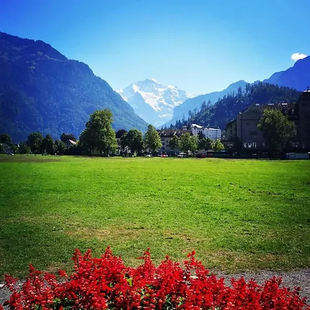 Idyllic Farm With Scenic Views And Concierge By Swisshut Сasa de vacaciones Sigriswil